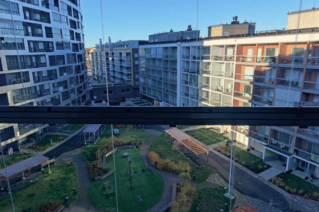 New Studio Cherry Near Helsinki Airport In Kivistoe Вантаа Экстерьер фото